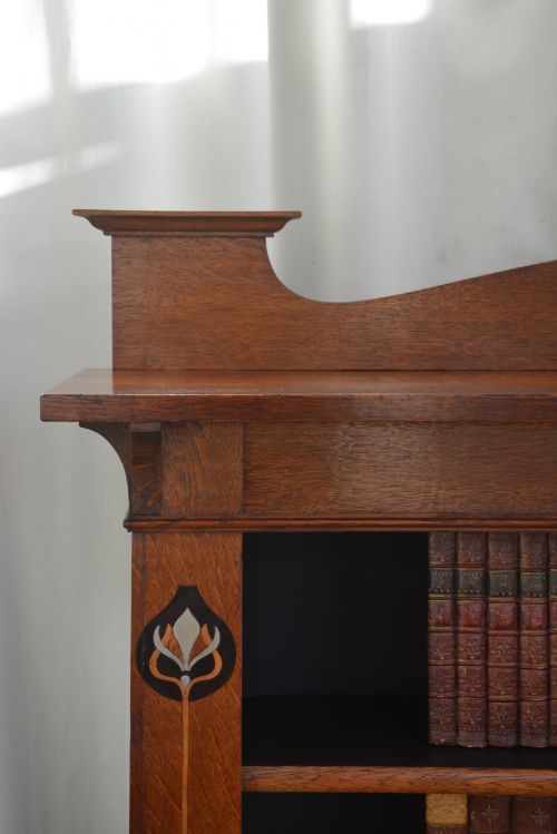 ARTS AND CRAFTS SOLID OAK OPEN BOOKCASE WITH HEIGHT ADJUSTABLE SHELVES - ADDITIONAL PHOTO 3