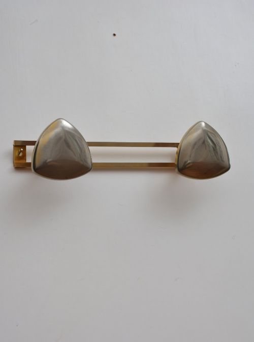 ART DECO COAT HOOKS SHIELD SHAPED GOLD AND SILVER METAL - ADDITIONAL PHOTO 1