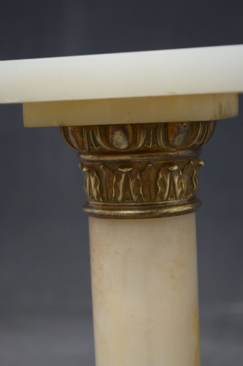 UNUSUALLY LOW PAIR OF ANTIQUE PEDESTALS COLUMNS IN GOOD CONDITION - ADDITIONAL PHOTO 9
