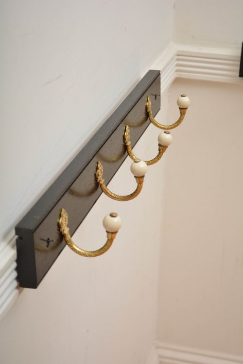 PAIR OF ANTIQUE VICTORIAN BRASS AND EBONISED COAT RACK COAT HOOKS IN GOOD CONDITION - ADDITIONAL PHOTO 3