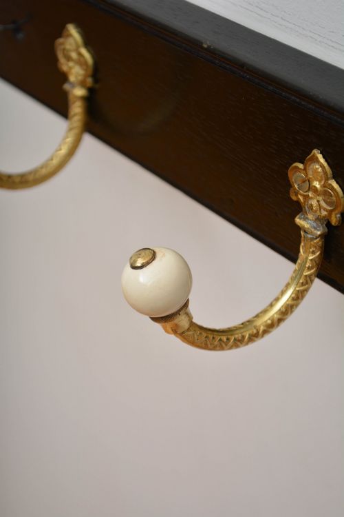 PAIR OF ANTIQUE VICTORIAN BRASS AND EBONISED COAT RACK COAT HOOKS IN GOOD CONDITION - ADDITIONAL PHOTO 12