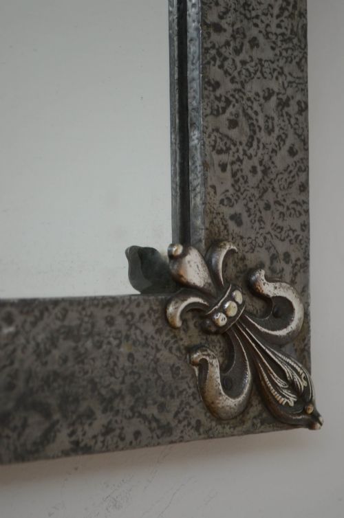 ARTS AND CRAFTS HAMMERED METAL WALL MIRROR - ADDITIONAL PHOTO 6