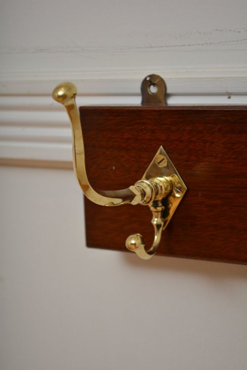 AESTHETIC MOVEMENT COAT HOOKS COAT RACK BRASS AND MAHOGANY - ADDITIONAL PHOTO 10