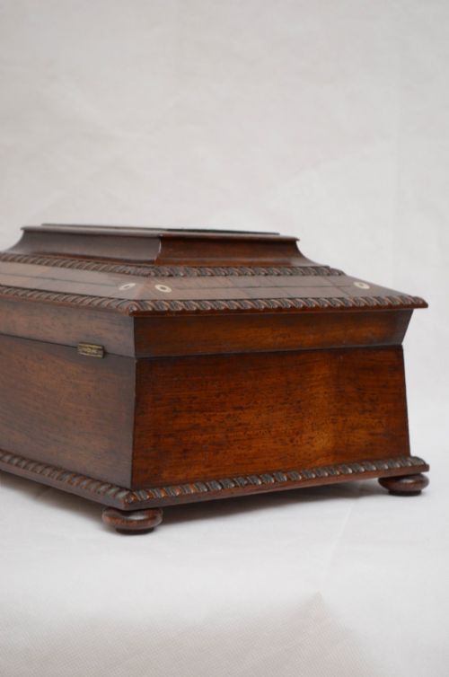 SARCOPHAGUS ANTIQUE JEWELLERY BOX WITH A TRAY - ADDITIONAL PHOTO 1
