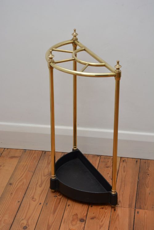 DEMI LUNE BRASS UMBRELLA STAND IN GOOD CONDITION - ADDITIONAL PHOTO 2