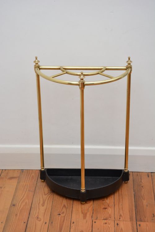 DEMI LUNE BRASS UMBRELLA STAND IN GOOD CONDITION - ADDITIONAL PHOTO 3