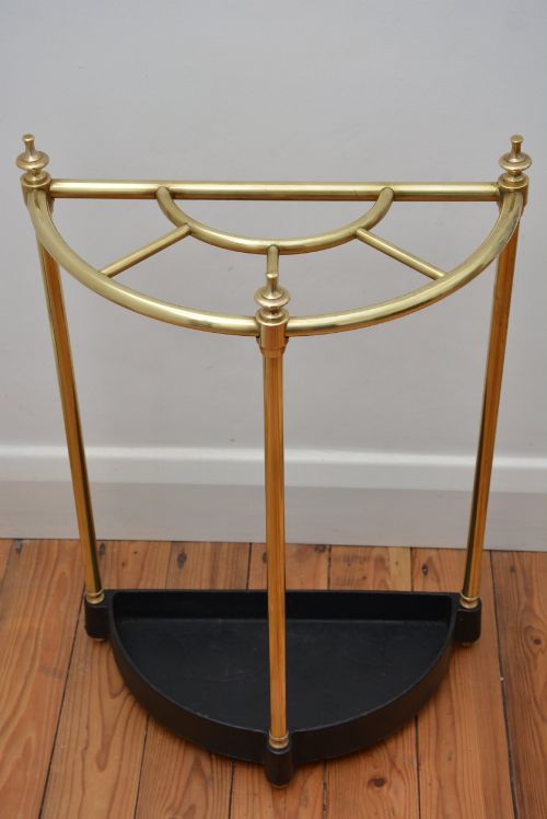 DEMI LUNE BRASS UMBRELLA STAND IN GOOD CONDITION - ADDITIONAL PHOTO 9