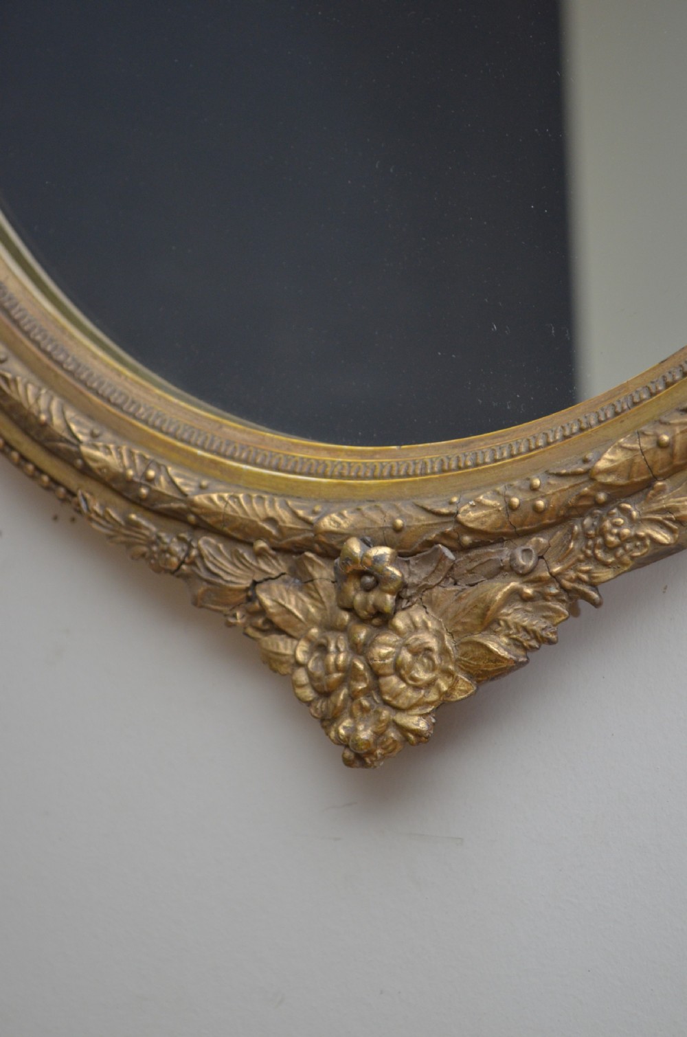 Victorian Gilt Wall Mirror View III