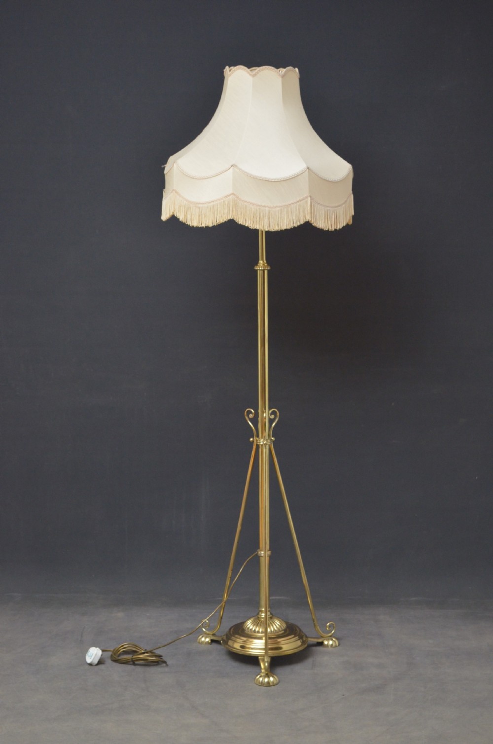Arts and Crafts Floor Lamp View V