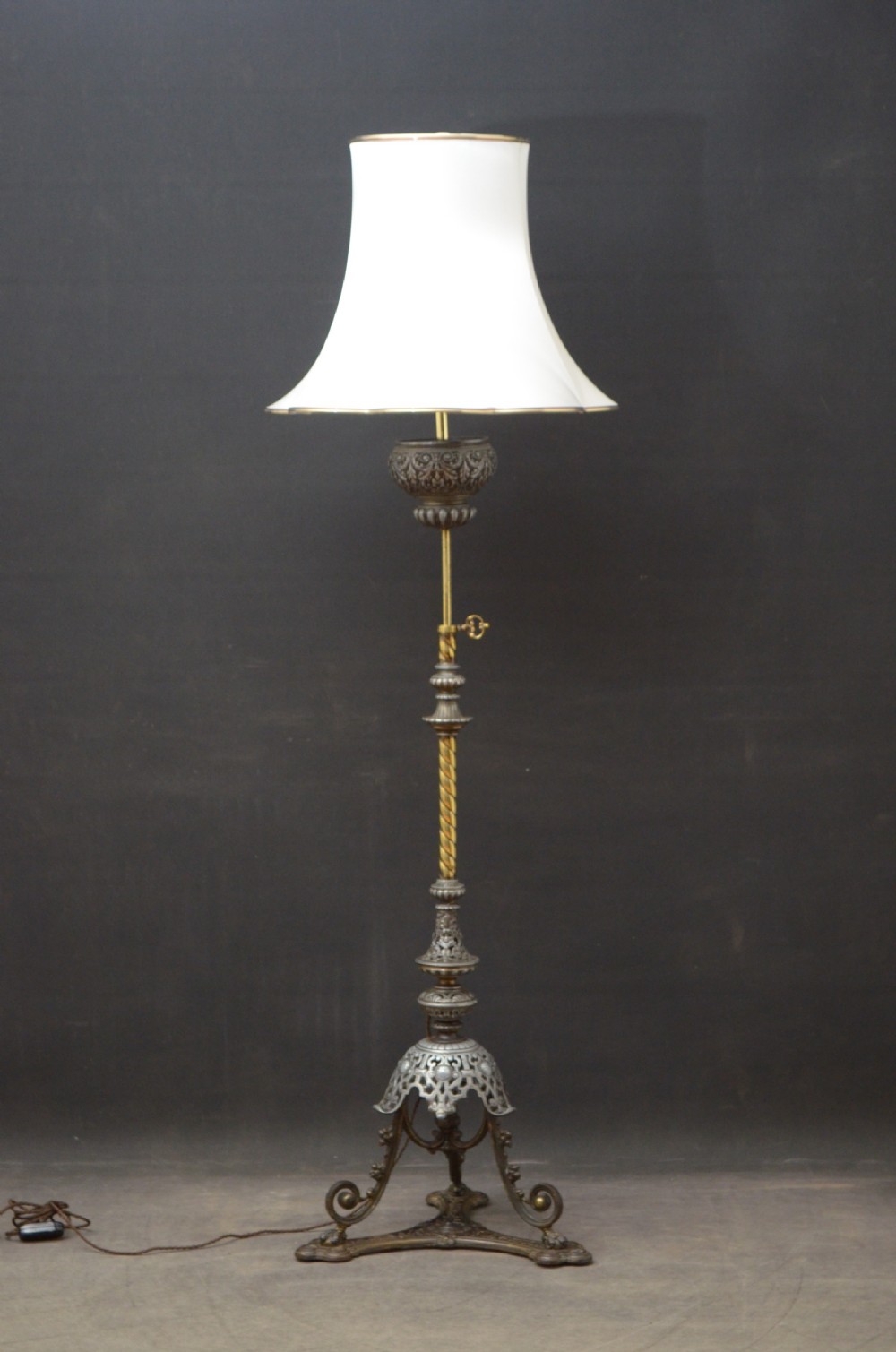 Arts and Crafts Floor Lamp