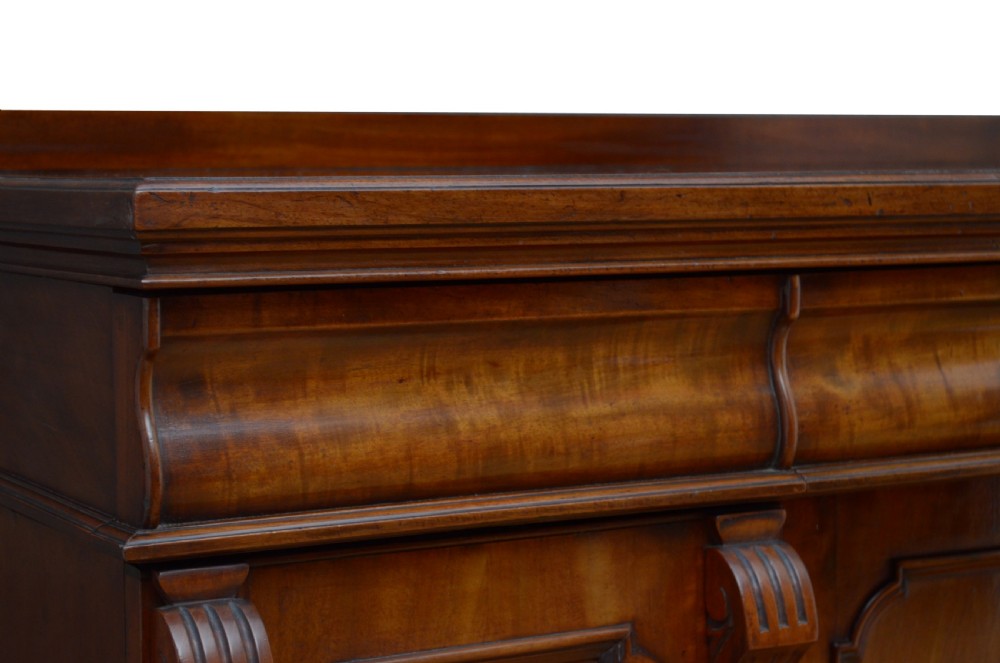 Fine and Elegant Victorian Mahogany Sideboard  View IV