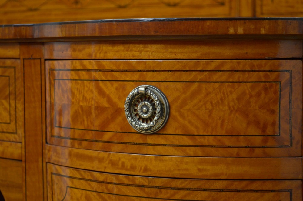 Edwardian Satinwood Dressing Table
 View VI