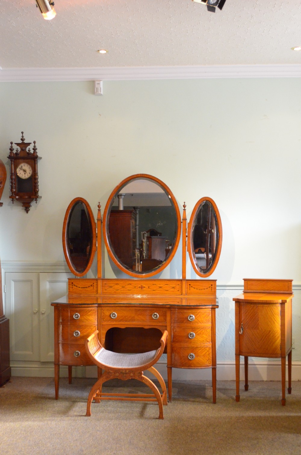 Edwardian Satinwood Dressing Table
 View XVIII