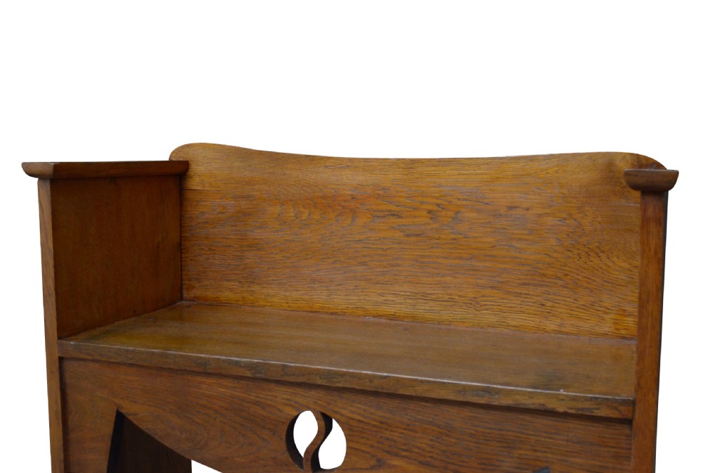 Arts and Crafts Hall Bench in Oak
 View VIII