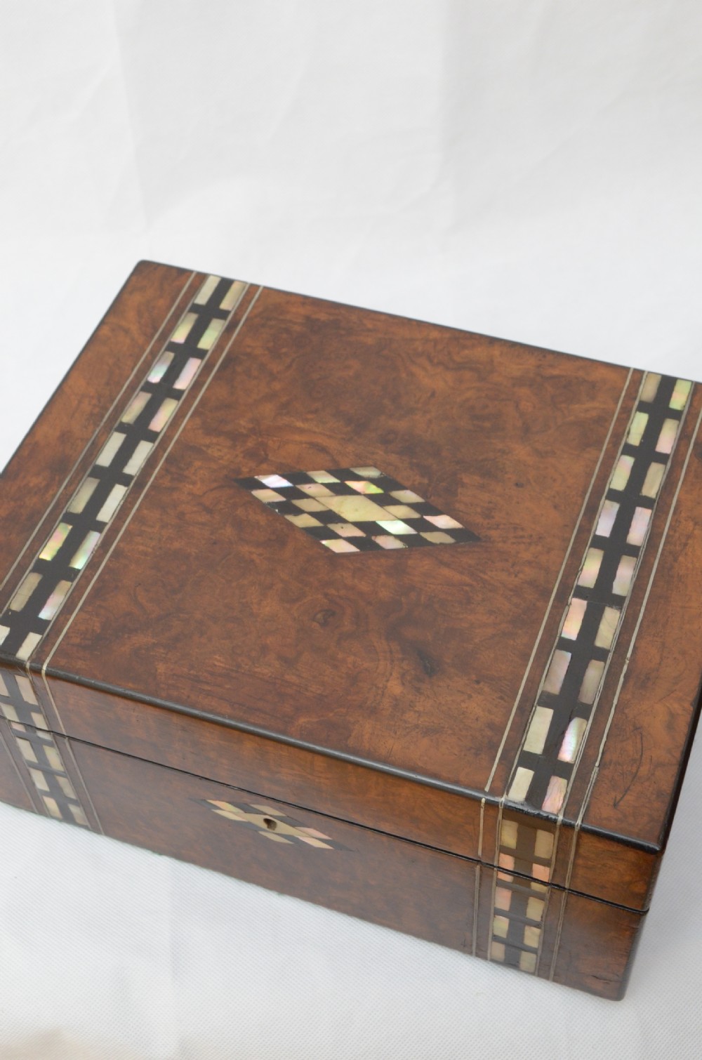Victorian Walnut and Inlaid Jewellery Box Sewing Box with Tray View IV