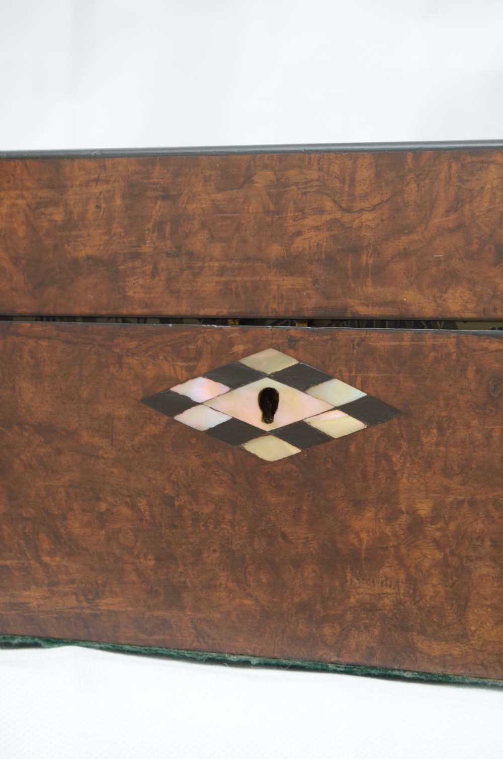 Victorian Walnut and Inlaid Jewellery Box Sewing Box with Tray View IX