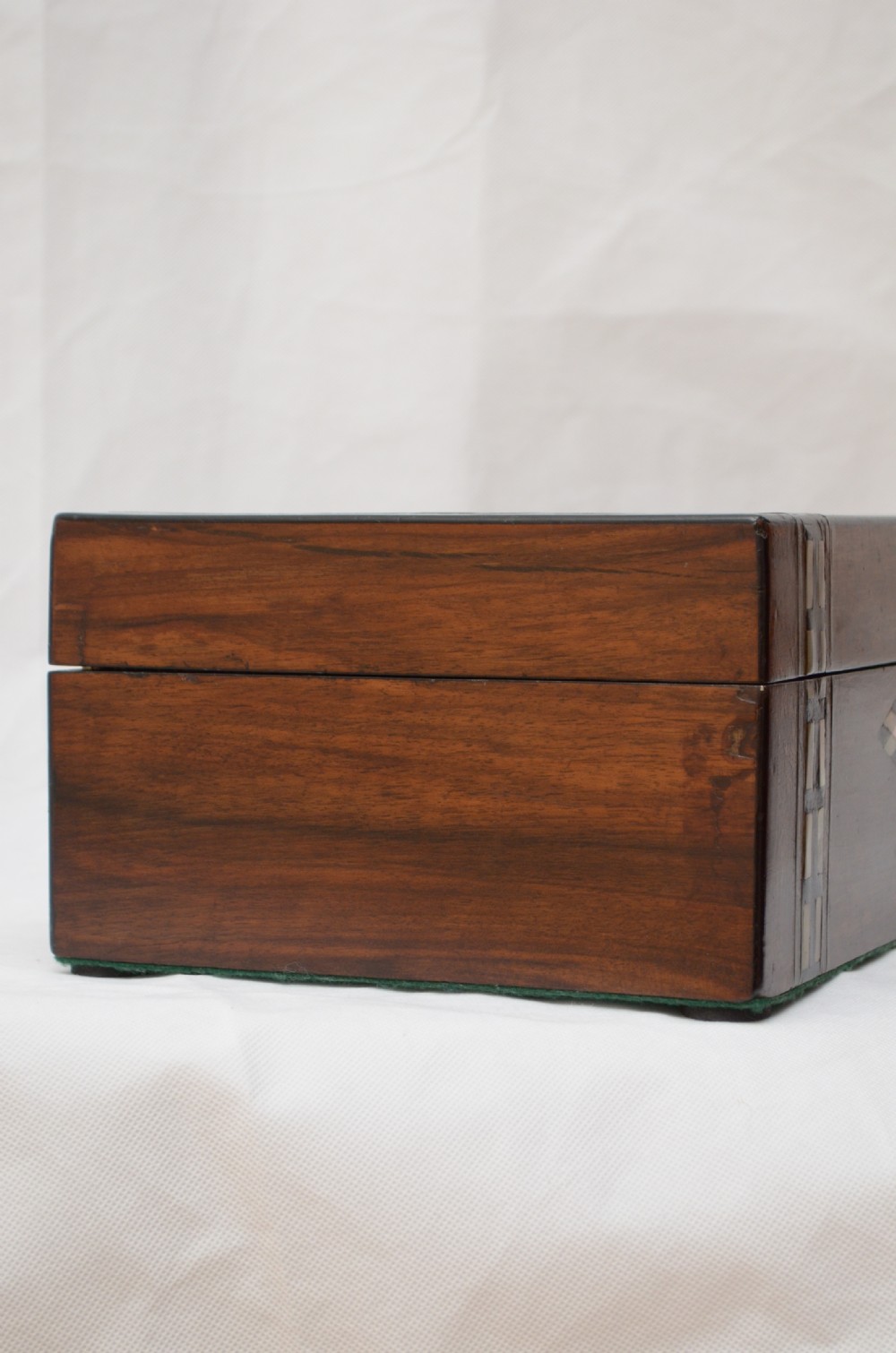 Victorian Walnut and Inlaid Jewellery Box Sewing Box with Tray View XII