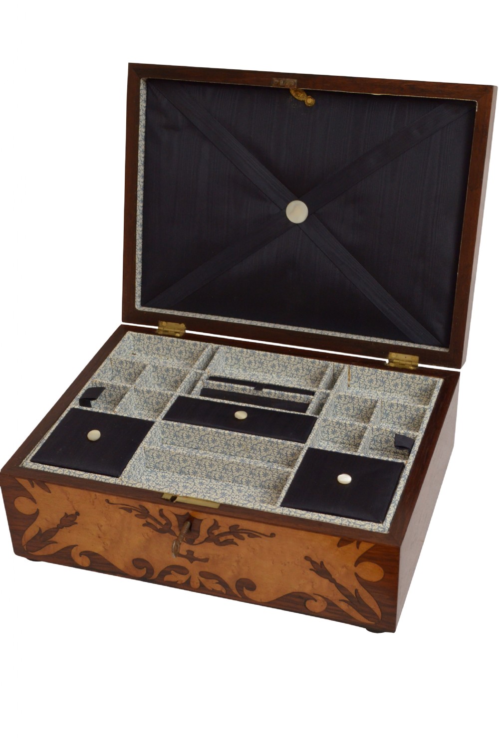 Exquisite Victorian Bird's Eye Maple Jewellery Box