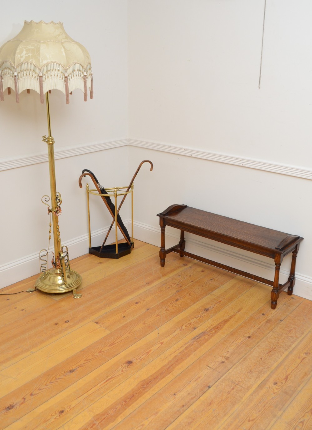 Early XXth Century Solid Oak Hall Bench View XIII