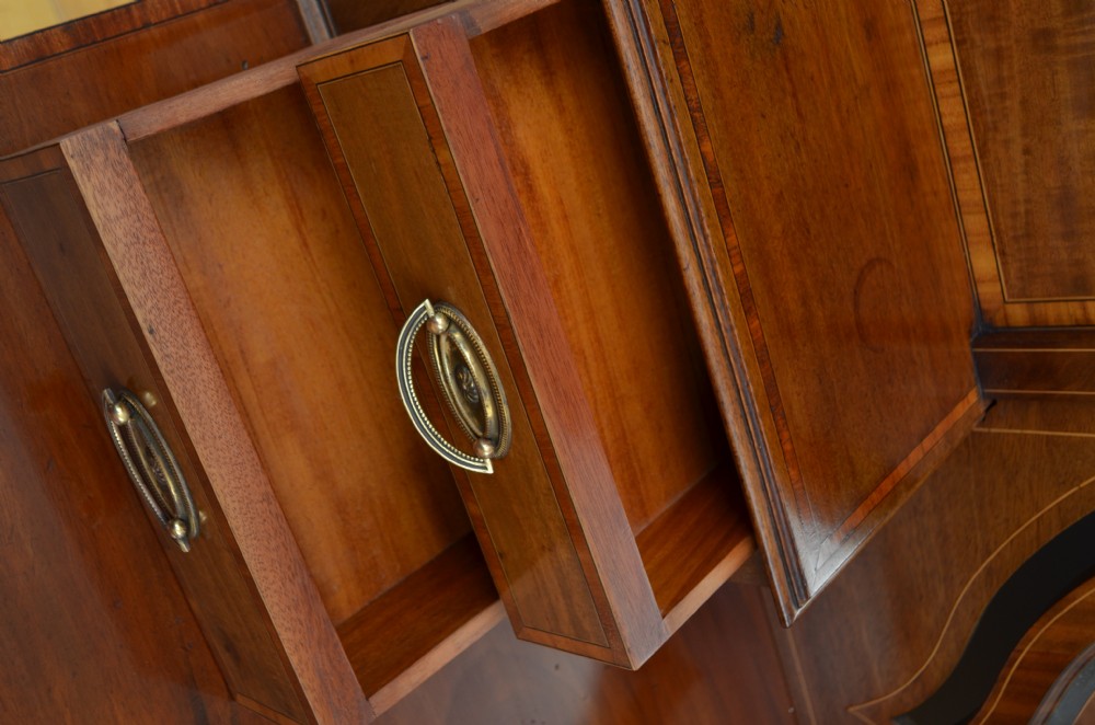 English Edwardian Mahogany Dressing Table View VI