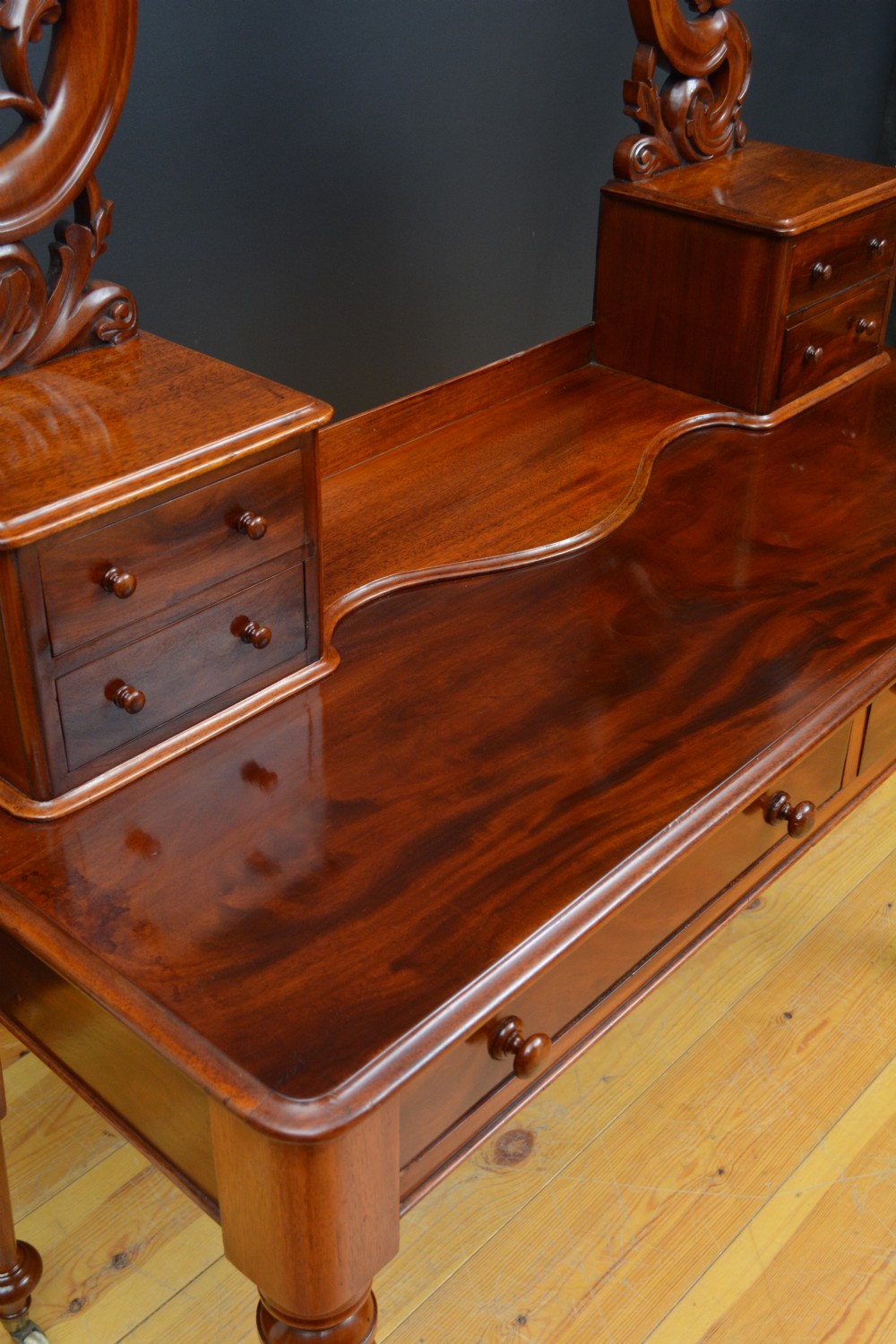  English Victorian Mahogany Dressing Table View VIII