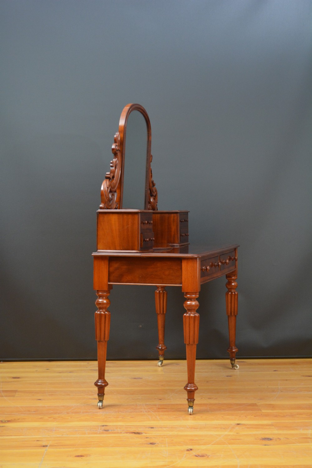  English Victorian Mahogany Dressing Table View XXIII