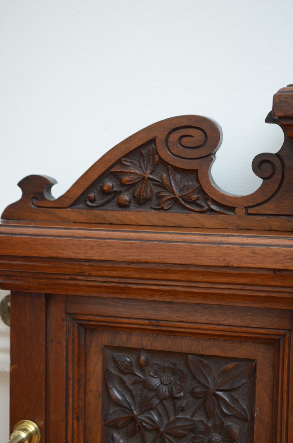 Edwardian Walnut Coat Rack Coat Hooks View II