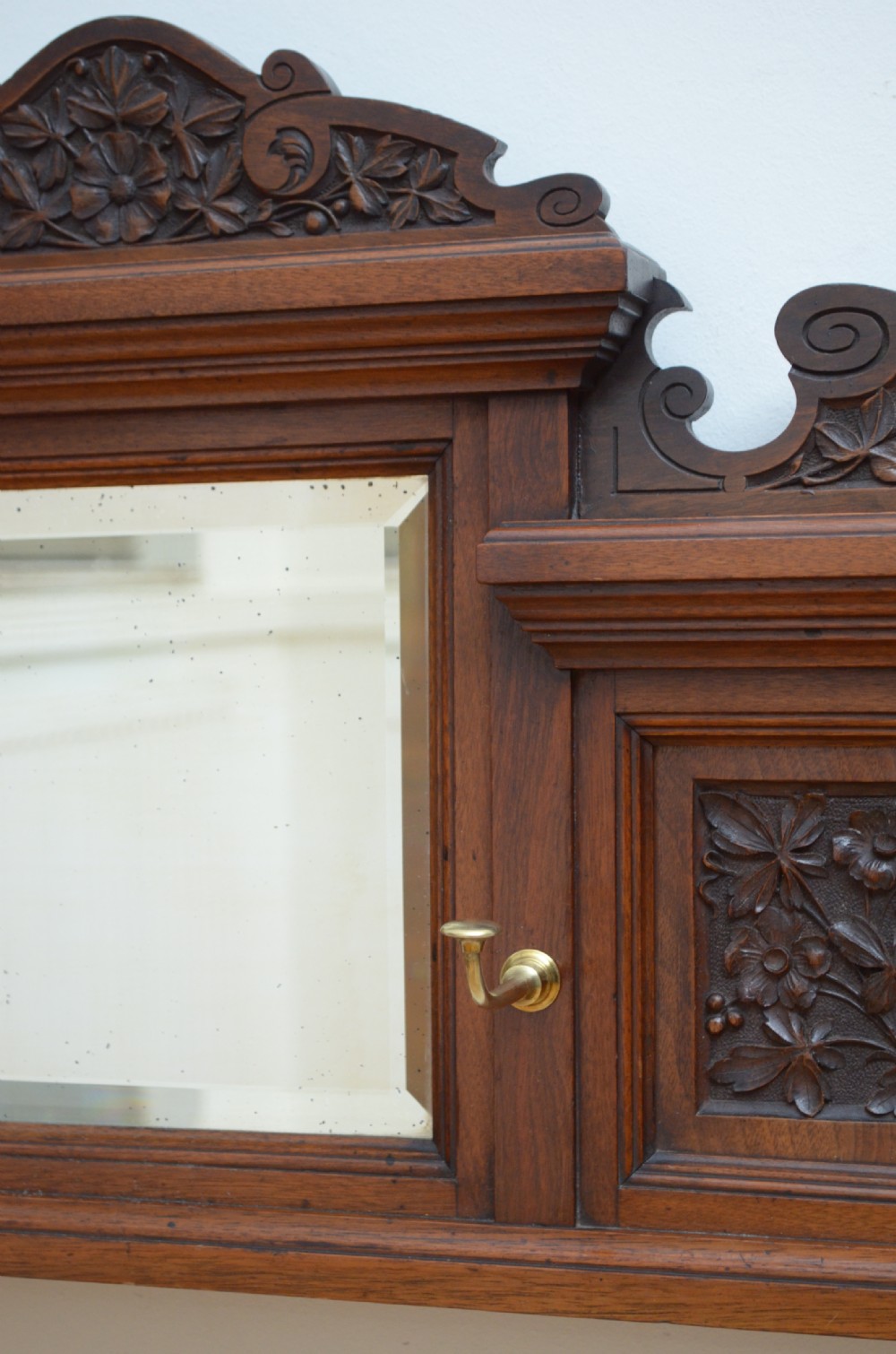 Edwardian Walnut Coat Rack Coat Hooks View XIV