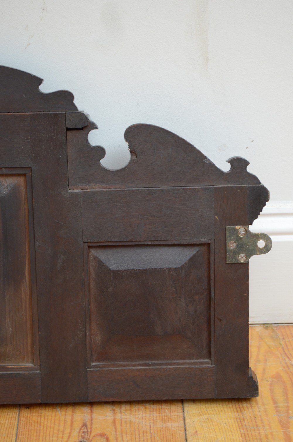 Edwardian Walnut Coat Rack Coat Hooks View XVII