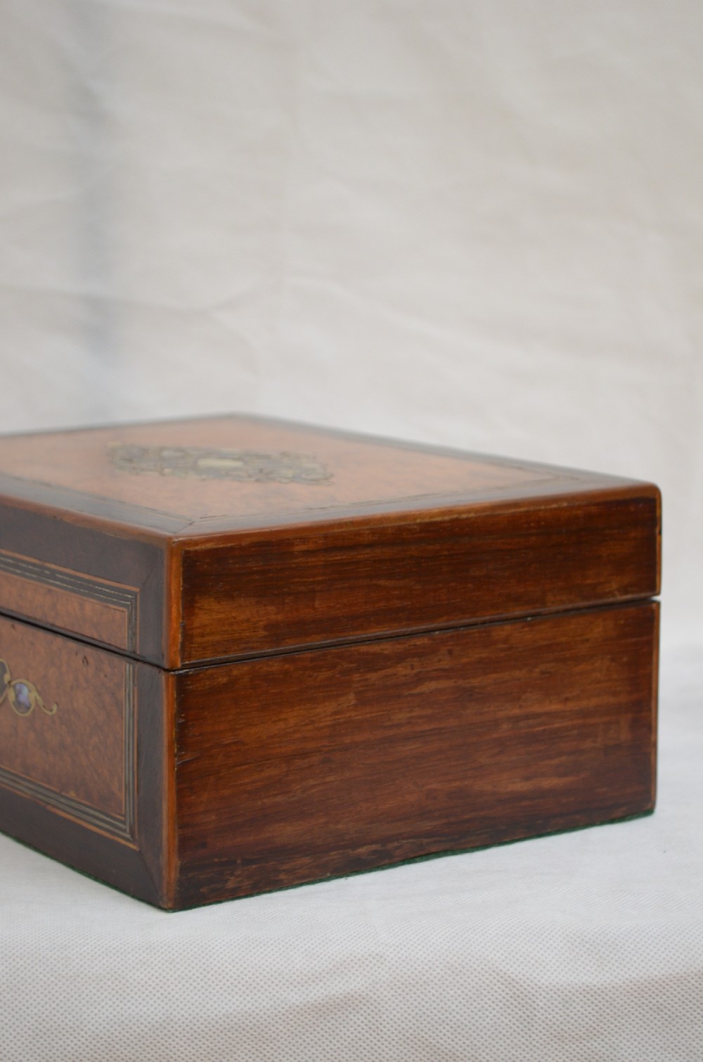 Victorian Jewellery Box in Amboyna View XIII