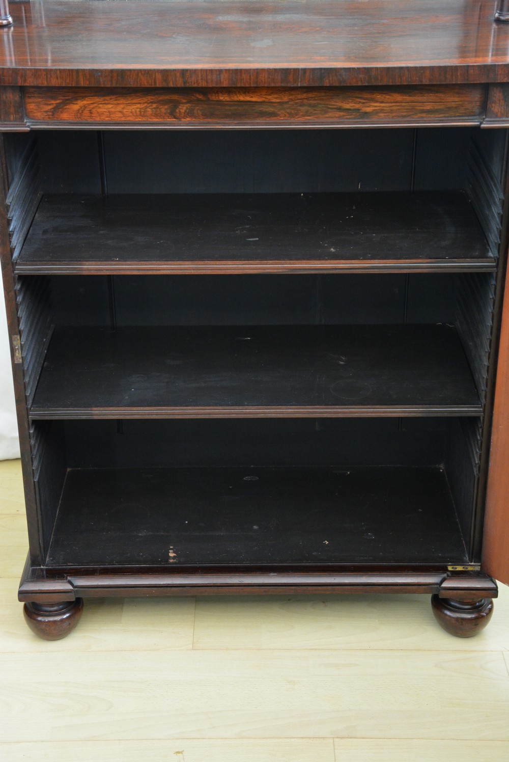 Narrow English Regency Cabinet Bookcase, Gillows, c1830 View XII