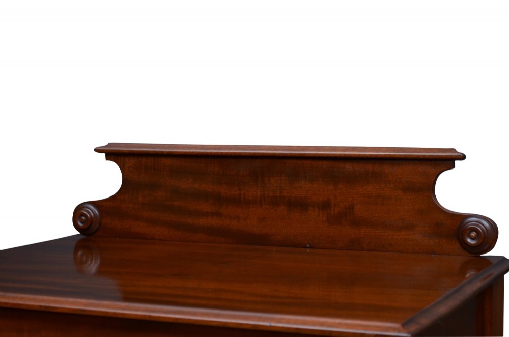 A Victorian mahogany hall table featuring a gallery back upstand, a single frieze drawer, and four turned legs. View III