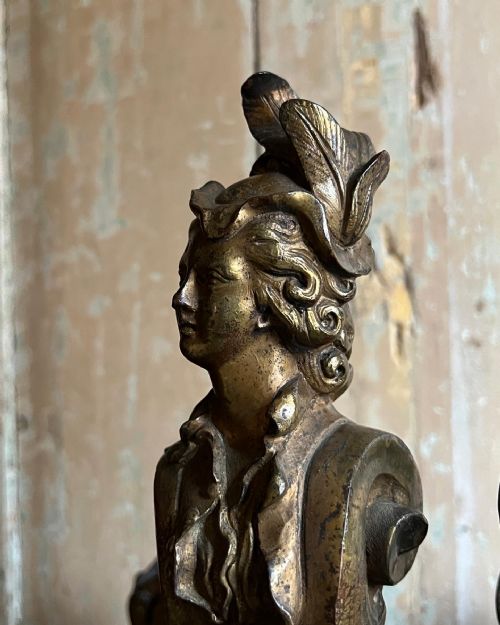 A PAIR OF FRENCH GILT BRONZE CARYATID ANDIRONS - ADDITIONAL PHOTO 3