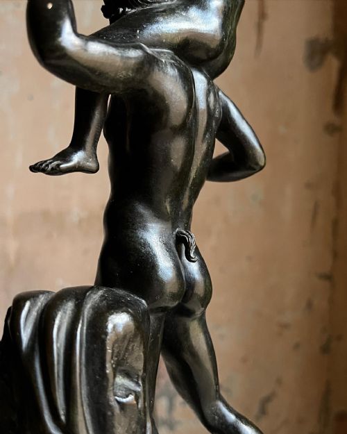 A GRAND TOUR BRONZE SATYR BACCHUS - ADDITIONAL PHOTO 7