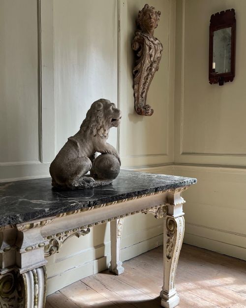 RARE ITALIAN 17TH CENTURY MARBLE LION - ADDITIONAL PHOTO 1
