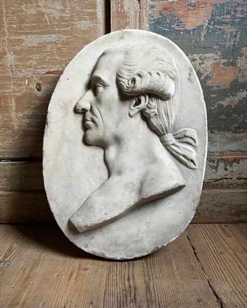 RARE 18TH CENTURY MARBLE PLAQUE OF A GENTLEMAN - ADDITIONAL PHOTO 5