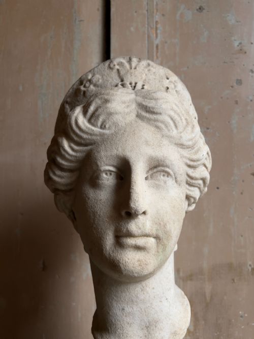 RARE 17TH CENTURY MARBLE HEAD OF JUNO ITALIAN SCULPTURE - ADDITIONAL PHOTO 1