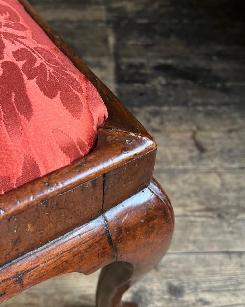 A RARE 18TH CENTURY WALNUT STOOL C1720 - ADDITIONAL PHOTO 6