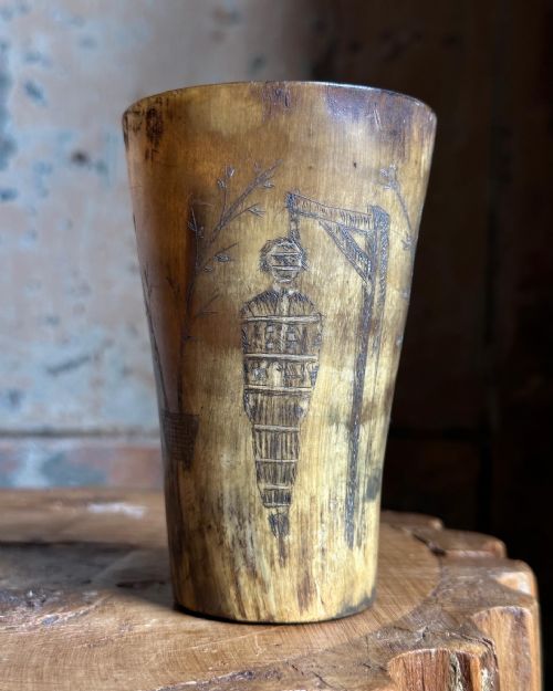 A RARE 18TH CENTURY NAVAL HORN BEAKER - ADDITIONAL PHOTO 3