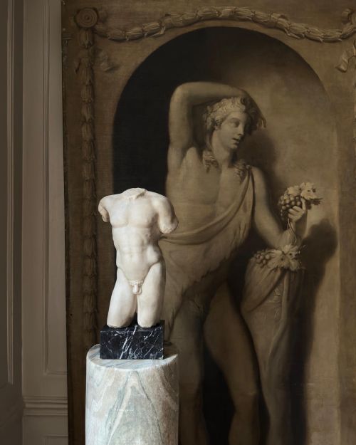 A GRAND TOUR MARBLE TORSO OF AN ATHLETE AFTER THE ANTIQUE - ADDITIONAL PHOTO 1