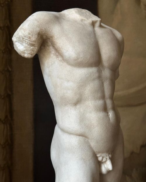 A GRAND TOUR MARBLE TORSO OF AN ATHLETE AFTER THE ANTIQUE - ADDITIONAL PHOTO 4