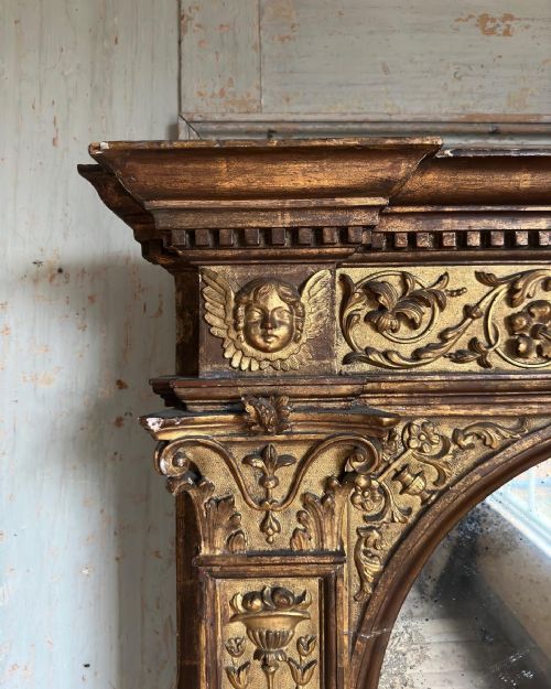 A LARGE BOLD ITALIAN CARVED GILTWOOD GESSO PIER MIRROR - ADDITIONAL PHOTO 2
