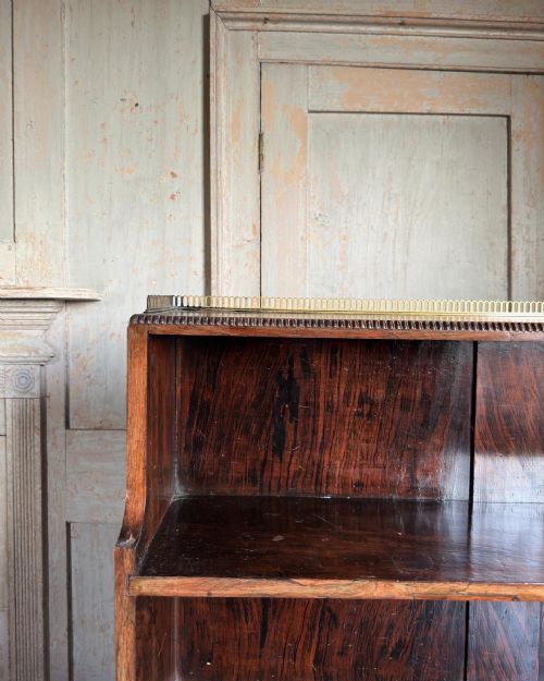 A WILLIAM IV PERIOD SIMULATED ROSEWOOD WATERFALL BOOKCASE C1830 - ADDITIONAL PHOTO 4
