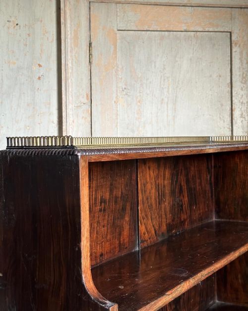 A WILLIAM IV PERIOD SIMULATED ROSEWOOD WATERFALL BOOKCASE C1830 - ADDITIONAL PHOTO 6