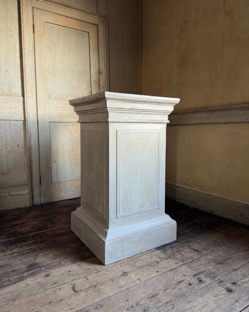 the pisani pedestal - CATEGORY: ANTIQUE SCULPTURES - DATED SELECT