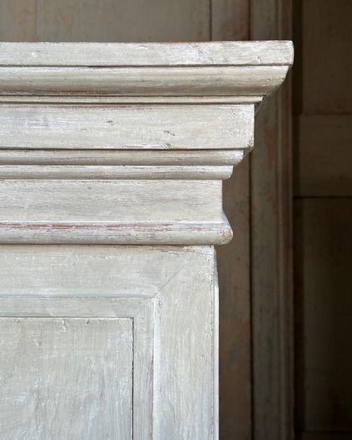 THE PISANI PEDESTAL - ADDITIONAL PHOTO 8
