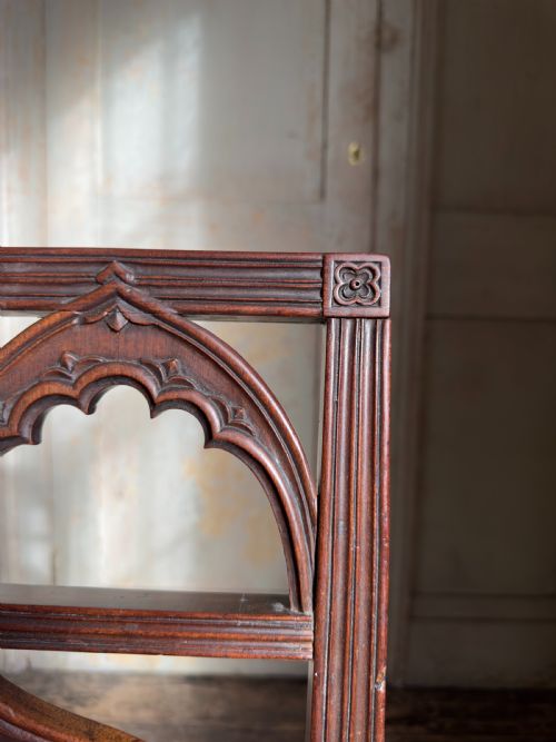 A RARE GEORGIAN GOTHICK MAHOGANY CHAIR C1800 - ADDITIONAL PHOTO 3
