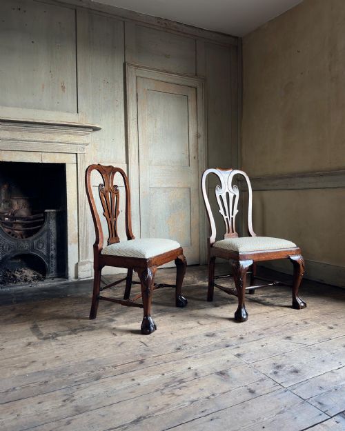 A PAIR OF GEORGE II MAHOGANY SIDE CHAIRS C1740 - ADDITIONAL PHOTO 2