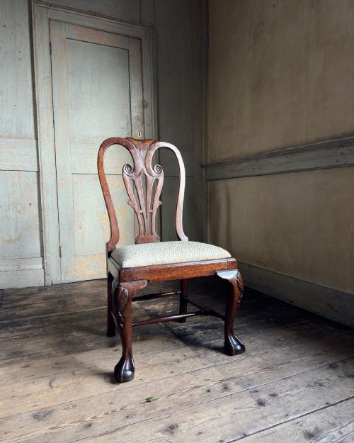 A PAIR OF GEORGE II MAHOGANY SIDE CHAIRS C1740 - ADDITIONAL PHOTO 5