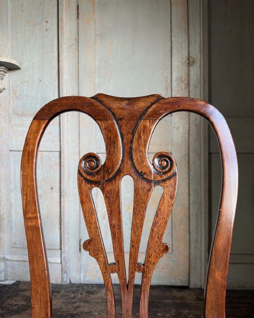 A PAIR OF GEORGE II MAHOGANY SIDE CHAIRS C1740 - ADDITIONAL PHOTO 6